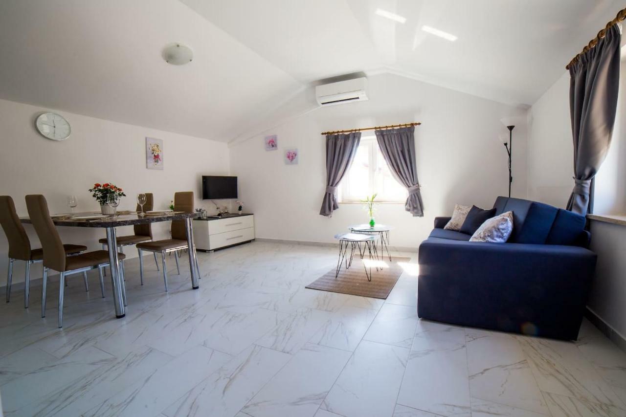 Apartment Podini Brseč Exteriör bild