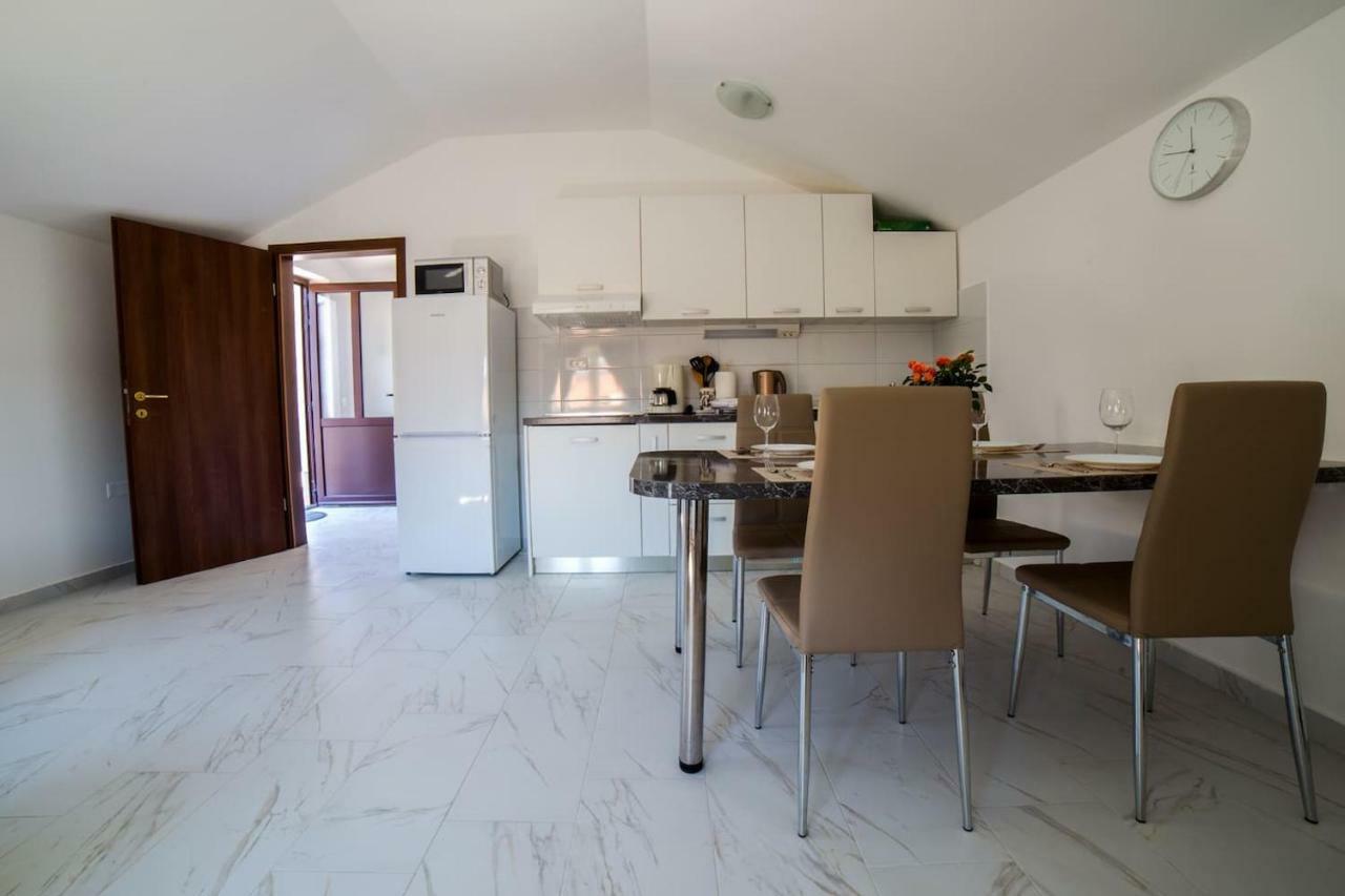 Apartment Podini Brseč Exteriör bild